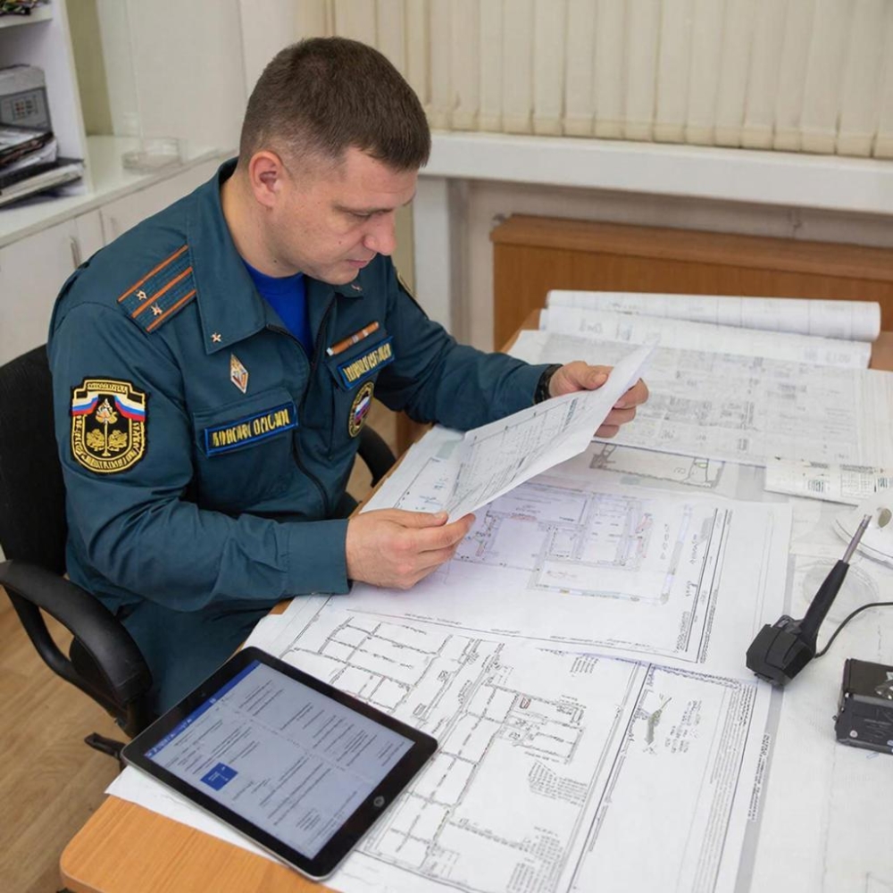 Подготовка должностных лиц, входящих в состав эвакуационных комиссий и служб оповещения организаций в области гражданской обороны и защиты от чрезвычайных ситуаций